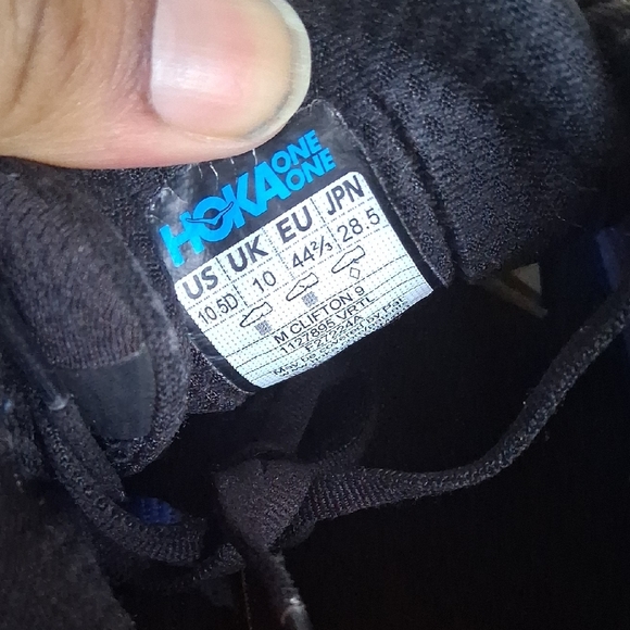 Hoka Clifton 9 Men's Blue and Red Athletic Shoes - Picture 12 of 12